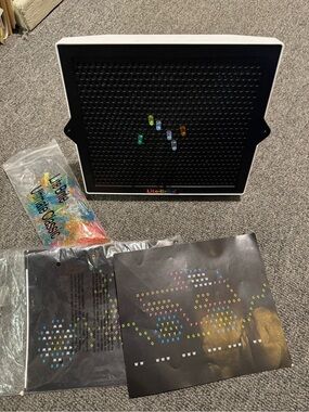 Lite-Brite Classic Light Peg Board with Multicolor Pegs